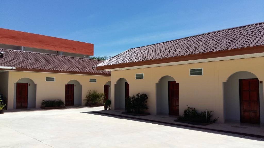 Banana Resort Sadao Exterior foto